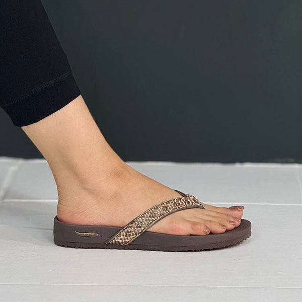 صندل لاانگشتی اسکچرز قهوه ای 119334