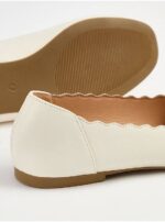کفش عروسکی جورج انگلیس Cream Wide Fit Leather Look Scalloped Ballet Shoes - Image 2