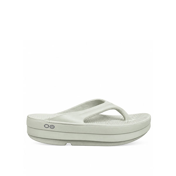 67 اسلیپرلاانگشتی زنانه اوفوس پسته ای کم رنگ OOFOS Women’s OOlala Sandal - Image 1