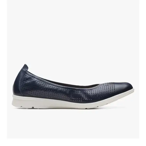 Clarks Women's Loafers C45