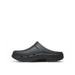 اسلیپر زنانه اوفوس OOFOS OOcloog Black Recovery Clog – Unisex Slip-On Recovery Shoes - Image 3
