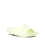 اسلیپر زنانه اوفوس OOFOS OOahh Luxe Slide Sandal – Oasis - Image 4